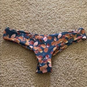 Maoli brayden bottoms
